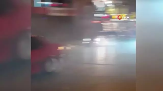 Arnavutköy'de asker eğlencesinde polisi görünce kaçtılar Arnavutköy'de asker eğlencesinde polisi görünce kaçtılar