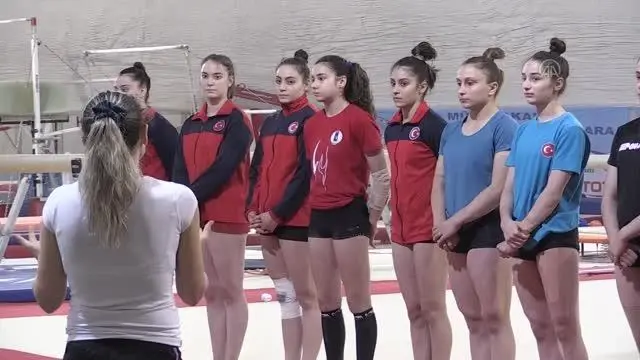Artistik cimnastikte genç kadınlar ve büyükler milli takım kampları başladı Artistik cimnastikte genç kadınlar ve büyükler milli takım kampları başladı