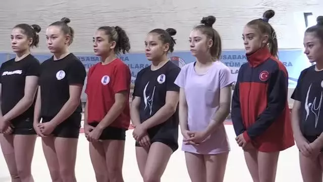 Artistik cimnastikte genç kadınlar ve büyükler milli takım kampları başladı Artistik cimnastikte genç kadınlar ve büyükler milli takım kampları başladı