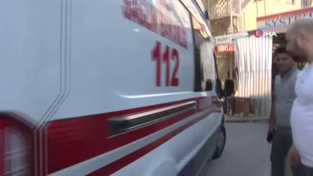 Asansör boşluğuna düşen işçi yaralı olarak kurtarıldı Asansör boşluğuna düşen işçi yaralı olarak kurtarıldı