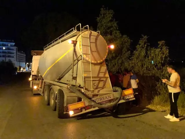 Aşırı hız kazaya sebep oldu: 2 yaralı Aşırı hız kazaya sebep oldu: 2 yaralı
