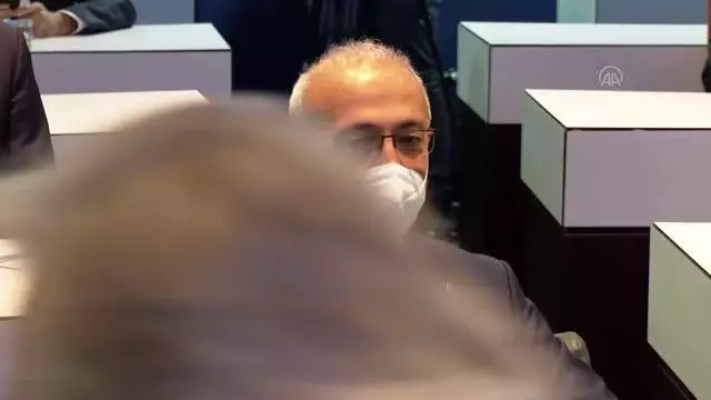 ASO Başkanı Özdebir, Odanın Meslek Komiteleri Ortak Toplantısı'nda konuştu ASO Başkanı Özdebir, Odanın Meslek Komiteleri Ortak Toplantısı'nda konuştu