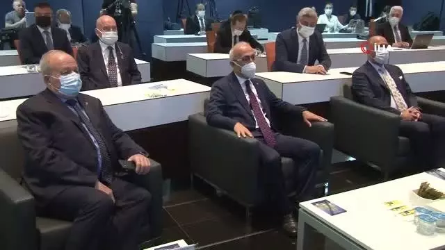 ASO Başkanı Özdebir: 'Sanayi sektörü yaşanan bütün zorluklara karşın ekonomimizin yüz akı olmuştur' ASO Başkanı Özdebir: 'Sanayi sektörü yaşanan bütün zorluklara karşın ekonomimizin yüz akı olmuştur'