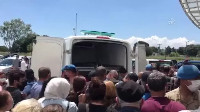 Bafra'da arkadaşlar arasında çıkan kavgada 3 kişi hayatını kaybetti (2) Bafra'da arkadaşlar arasında çıkan kavgada 3 kişi hayatını kaybetti (2)