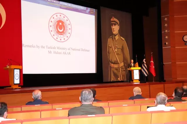 Bakan Akar: 'NATO müttefiklerimiz terörle mücadelede maalesef PKK/YPG terör örgütüne karşı aynı kararlı duruşu göstermemiştir' Bakan Akar: 'NATO müttefiklerimiz terörle mücadelede maalesef PKK/YPG terör örgütüne karşı aynı kararlı duruşu göstermemiştir'