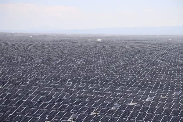 KONYA BAKAN DÖNMEZ: KARAPINAR GES'İ 2022'DE TAM KAPASİTEYLE DEVREYE ALACAĞIZ KONYA BAKAN DÖNMEZ: KARAPINAR GES'İ 2022'DE TAM KAPASİTEYLE DEVREYE ALACAĞIZ