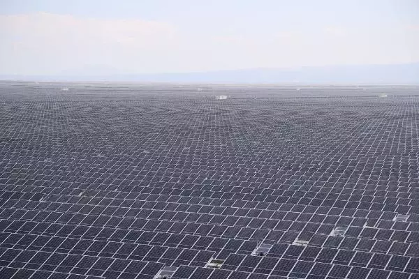KONYA BAKAN DÖNMEZ: KARAPINAR GES'İ 2022'DE TAM KAPASİTEYLE DEVREYE ALACAĞIZ KONYA BAKAN DÖNMEZ: KARAPINAR GES'İ 2022'DE TAM KAPASİTEYLE DEVREYE ALACAĞIZ