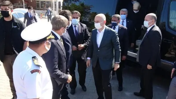 BAKAN KARAİSMAİLOĞLU: AYVALIK'A MODERN BALIKÇI BARINAKLARI YAPILACAK BAKAN KARAİSMAİLOĞLU: AYVALIK'A MODERN BALIKÇI BARINAKLARI YAPILACAK