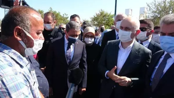 BAKAN KARAİSMAİLOĞLU: AYVALIK'A MODERN BALIKÇI BARINAKLARI YAPILACAK BAKAN KARAİSMAİLOĞLU: AYVALIK'A MODERN BALIKÇI BARINAKLARI YAPILACAK