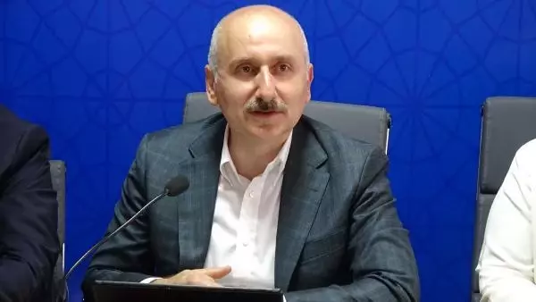 BAKAN KARAİSMAİLOĞLU: AYVALIK'A MODERN BALIKÇI BARINAKLARI YAPILACAK BAKAN KARAİSMAİLOĞLU: AYVALIK'A MODERN BALIKÇI BARINAKLARI YAPILACAK