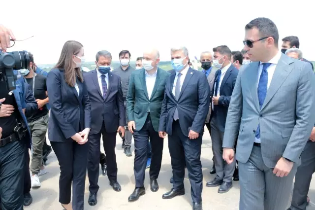 Bakan Karaismailoğlu yol çalışmalarını denetledi Bakan Karaismailoğlu yol çalışmalarını denetledi