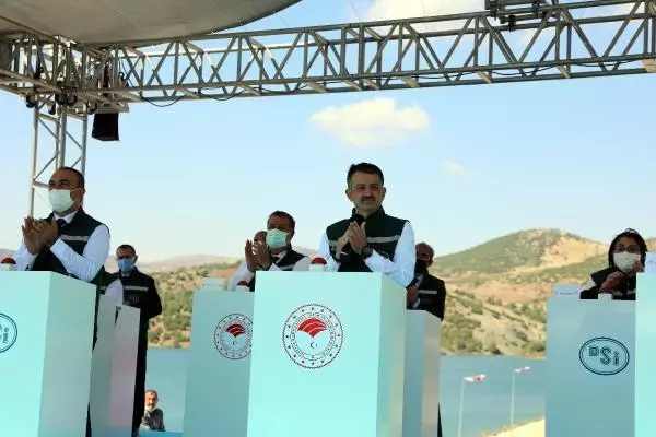 Son dakika haber: Bakan Pakdemirli: Su alanında 3 yılda 41 milyar liradan fazla yatırım yaptık Son dakika haber: Bakan Pakdemirli: Su alanında 3 yılda 41 milyar liradan fazla yatırım yaptık