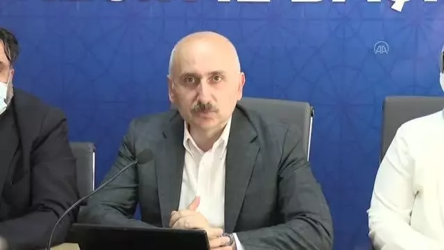 BALIKESİR - Bakan Karaismailoğlu AK Parti Balıkesir İl Başkanlığını ziyaret etti BALIKESİR - Bakan Karaismailoğlu AK Parti Balıkesir İl Başkanlığını ziyaret etti