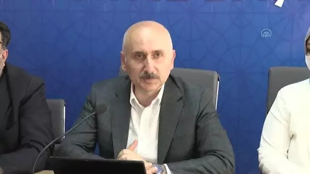 BALIKESİR - Bakan Karaismailoğlu AK Parti Balıkesir İl Başkanlığını ziyaret etti BALIKESİR - Bakan Karaismailoğlu AK Parti Balıkesir İl Başkanlığını ziyaret etti