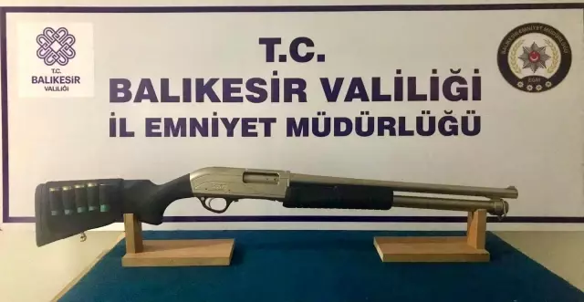 Balıkesir'de polisten 37 şahsa 'Huzur' operasyonu Balıkesir'de polisten 37 şahsa 'Huzur' operasyonu