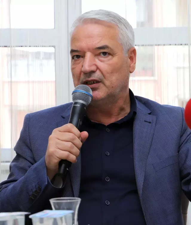 Başkan Bilgin gençlerle bir araya geldi Başkan Bilgin gençlerle bir araya geldi