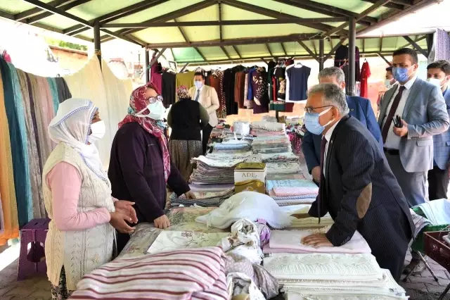 Başkan Memduh Büyükkılıç, kırsal mahallelerde vatandaşlarla bir araya geldi Başkan Memduh Büyükkılıç, kırsal mahallelerde vatandaşlarla bir araya geldi