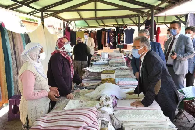 Başkan Memduh Büyükkılıç, kırsal mahallelerde vatandaşlarla bir araya geldi Başkan Memduh Büyükkılıç, kırsal mahallelerde vatandaşlarla bir araya geldi