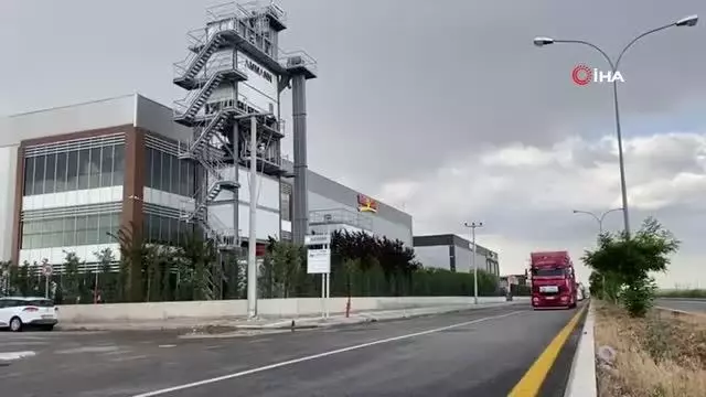 Başkan Sayan: 'Bu yıl asfaltlanmamış cadde, sokak ve yolumuz kalmayacak' Başkan Sayan: 'Bu yıl asfaltlanmamış cadde, sokak ve yolumuz kalmayacak'
