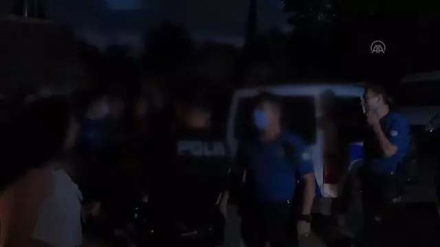 Son dakika... Başkasının evine girip camları kıran kişi gözaltına alındı Son dakika... Başkasının evine girip camları kıran kişi gözaltına alındı