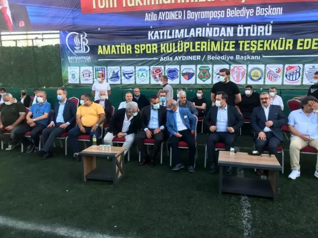 Bayrampaşa'da Milli Takım'a destek maçı düzenlendi Bayrampaşa'da Milli Takım'a destek maçı düzenlendi