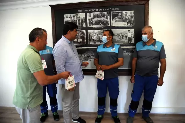 Belediye Başkanı Karaca, gönlü güzel temizlik işçilerini ödüllendirdi Belediye Başkanı Karaca, gönlü güzel temizlik işçilerini ödüllendirdi