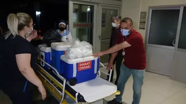 Son dakika haberleri: BEYİN ÖLÜMÜ GERÇEKLEŞEN KADININ ORGANLARI 7 HASTAYA UMUT OLDU Son dakika haberleri: BEYİN ÖLÜMÜ GERÇEKLEŞEN KADININ ORGANLARI 7 HASTAYA UMUT OLDU
