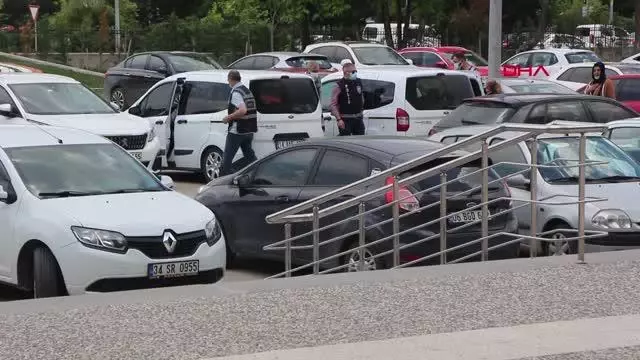 BIÇAKLI KAVGAYA KARIŞAN 2 GENÇ YAKALANDI BIÇAKLI KAVGAYA KARIŞAN 2 GENÇ YAKALANDI