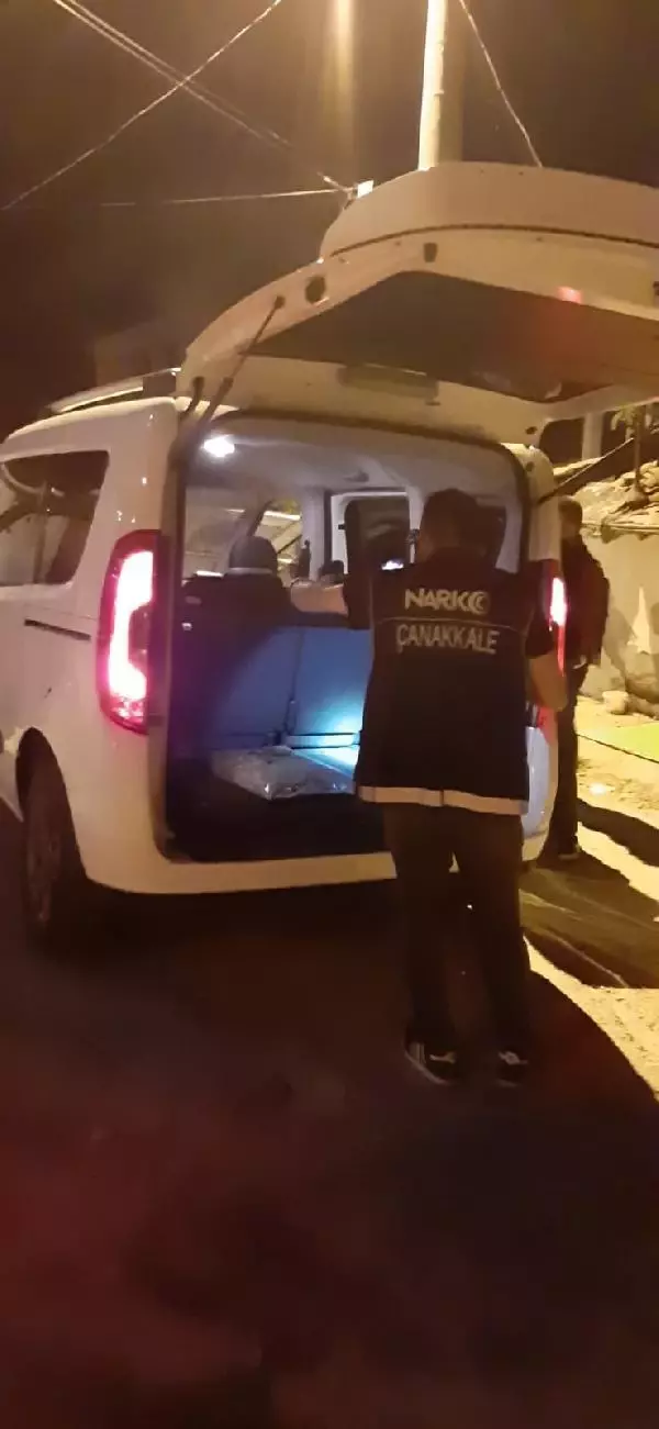 Biga'da uyuşturucu operasyonuna 7 gözaltı Biga'da uyuşturucu operasyonuna 7 gözaltı