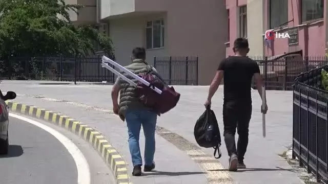 Bir günlük evliliğin nafakası için Ankara'ya yürüyor Bir günlük evliliğin nafakası için Ankara'ya yürüyor