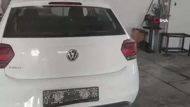 Bobi'nin katıldığı operasyonda 10 kilo metamfetamin ele geçirildi Bobi'nin katıldığı operasyonda 10 kilo metamfetamin ele geçirildi