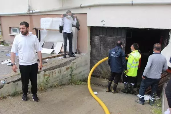 Bolu'da yollar göle döndü, su baskınları yaşandı Bolu'da yollar göle döndü, su baskınları yaşandı