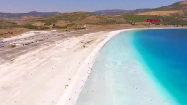 BURDUR NORMALLEŞME SÜRECİYLE SALDA'DA ZİYARETÇİ YOĞUNLUĞU BURDUR NORMALLEŞME SÜRECİYLE SALDA'DA ZİYARETÇİ YOĞUNLUĞU
