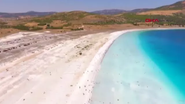BURDUR NORMALLEŞME SÜRECİYLE SALDA'DA ZİYARETÇİ YOĞUNLUĞU BURDUR NORMALLEŞME SÜRECİYLE SALDA'DA ZİYARETÇİ YOĞUNLUĞU