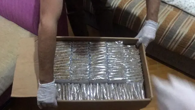 70 yaşındaki uyuşturucu satıcısı tutuklandı 70 yaşındaki uyuşturucu satıcısı tutuklandı