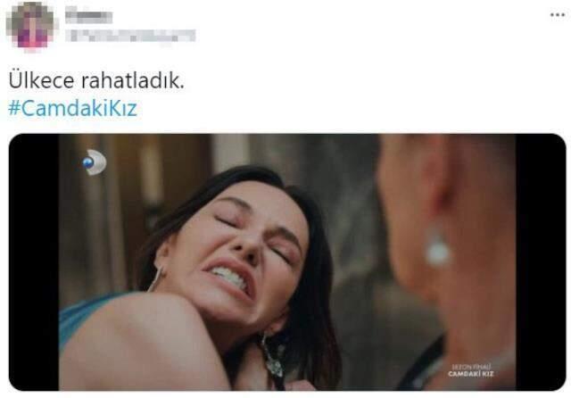 Camdaki Kız'da Feride'nin Cana'nın saçlarına yapıştığı anlar sosyal medyada gündem oldu Camdaki Kız'da Feride'nin Cana'nın saçlarına yapıştığı anlar sosyal medyada gündem oldu