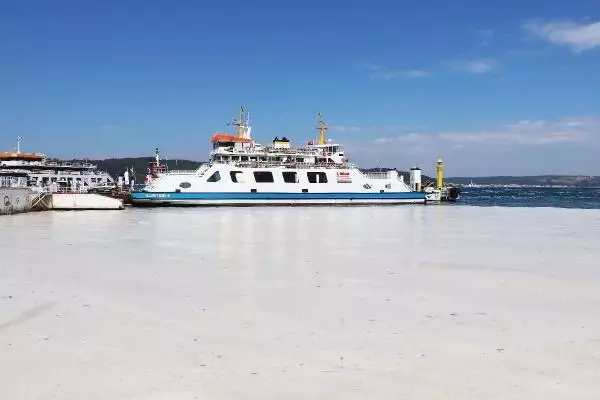 ÇANAKKALE BOĞAZI'NDA 3 GÜNDE 37 METREKÜP MÜSİLAJ TOPLANDI ÇANAKKALE BOĞAZI'NDA 3 GÜNDE 37 METREKÜP MÜSİLAJ TOPLANDI