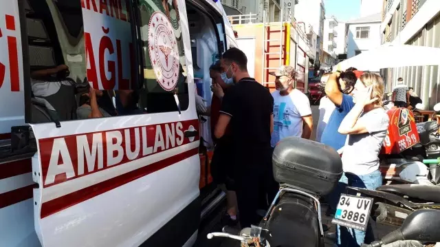 Son dakika gündem: Çanakkale'de bir büfede çıkan yangında 2 kişi yaralandı Son dakika gündem: Çanakkale'de bir büfede çıkan yangında 2 kişi yaralandı