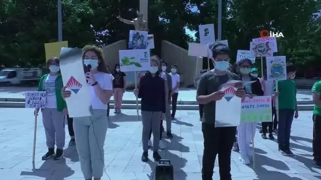 Çevre dostu çocuklar yaşanabilir bir dünya için el ele verdi Çevre dostu çocuklar yaşanabilir bir dünya için el ele verdi