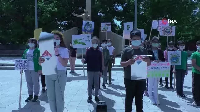 Çevre dostu çocuklar yaşanabilir bir dünya için el ele verdi Çevre dostu çocuklar yaşanabilir bir dünya için el ele verdi
