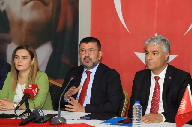 CHP Ekonomi Masası ve Esnaf Masası heyetleri Bingöl'de ziyaretlerde bulundu CHP Ekonomi Masası ve Esnaf Masası heyetleri Bingöl'de ziyaretlerde bulundu