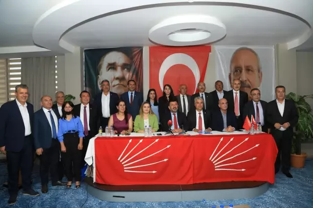 CHP Ekonomi Masası ve Esnaf Masası heyetleri Bingöl'de ziyaretlerde bulundu CHP Ekonomi Masası ve Esnaf Masası heyetleri Bingöl'de ziyaretlerde bulundu