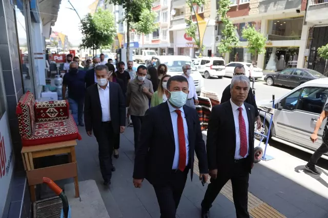 CHP Ekonomi ve Esnaf masaları üyeleri ziyaretlerde bulundu CHP Ekonomi ve Esnaf masaları üyeleri ziyaretlerde bulundu