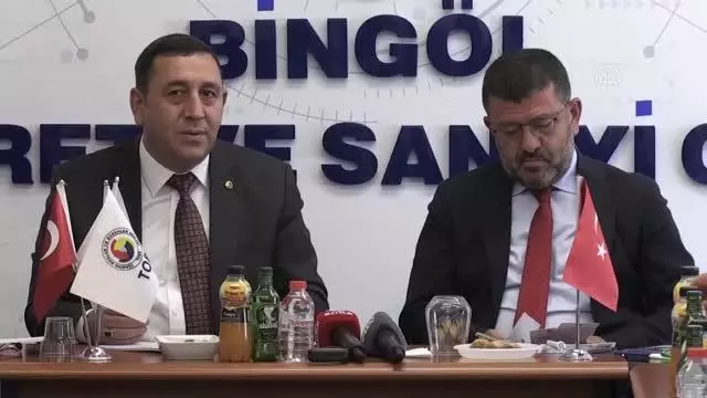 CHP Ekonomi ve Esnaf masaları üyeleri ziyaretlerde bulundu CHP Ekonomi ve Esnaf masaları üyeleri ziyaretlerde bulundu