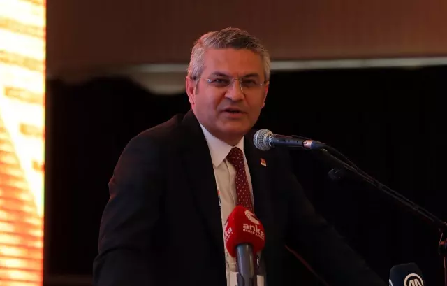 CHP Sözcüsü Öztrak, partisinin Trakya Bölge Toplantısı'nda konuştu CHP Sözcüsü Öztrak, partisinin Trakya Bölge Toplantısı'nda konuştu