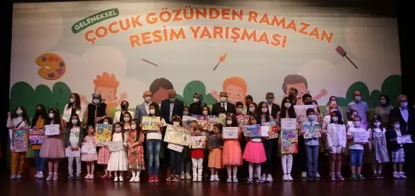 'ÇOCUK GÖZÜNDEN RAMAZAN' RESİM YARIŞMASINDA DERECEYE GİRENLER ÖDÜLLENDİRİLDİ 'ÇOCUK GÖZÜNDEN RAMAZAN' RESİM YARIŞMASINDA DERECEYE GİRENLER ÖDÜLLENDİRİLDİ