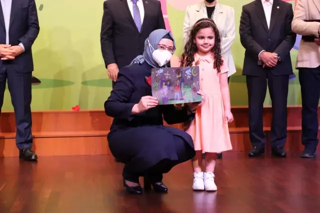 'Çocuk gözünden Ramazan' resim yarışmasında ödüller sahiplerini buldu 'Çocuk gözünden Ramazan' resim yarışmasında ödüller sahiplerini buldu