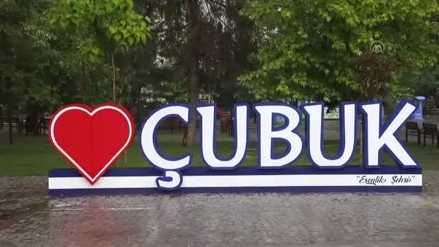 Çubuk'ta sağanak etkili oldu Çubuk'ta sağanak etkili oldu