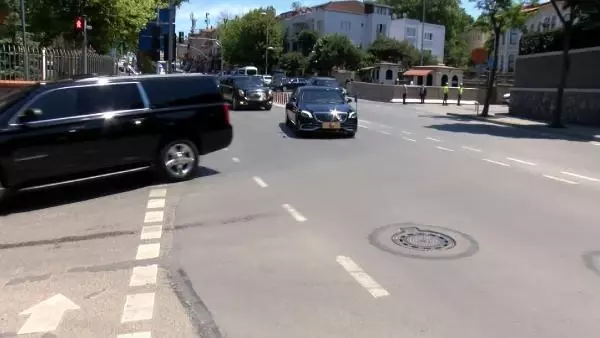 CUMHURBAŞKANI ERDOĞAN ÇOCUKLARA OYUNCAK DAĞITTI CUMHURBAŞKANI ERDOĞAN ÇOCUKLARA OYUNCAK DAĞITTI