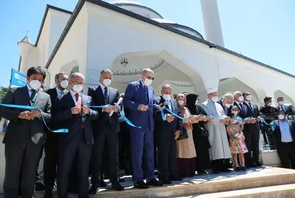 Son Dakika | CUMHURBAŞKANI ERDOĞAN ŞEHRİBAN HATUN CAMİİ'NİN AÇILIŞINI YAPTI -1 Son Dakika | CUMHURBAŞKANI ERDOĞAN ŞEHRİBAN HATUN CAMİİ'NİN AÇILIŞINI YAPTI -1